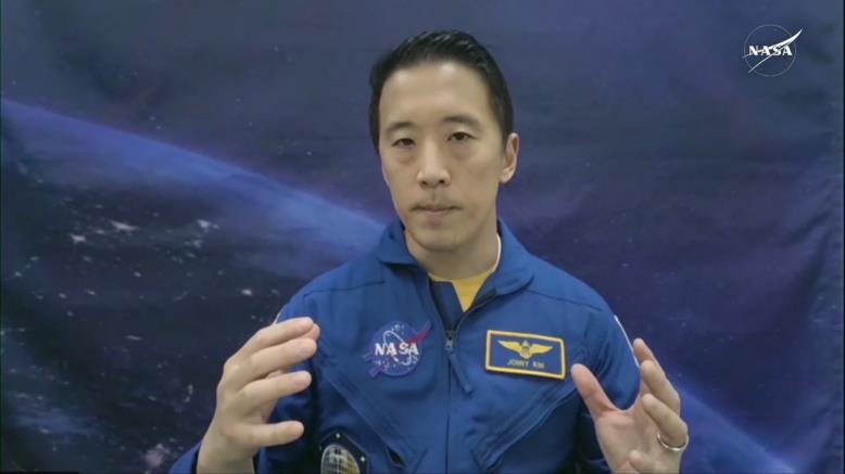 19일 NASA 온라인 기자회견에 참석한 조니 김