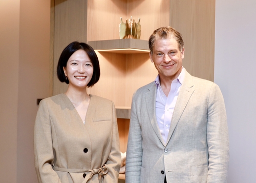 최수연 네이버 대표, LA서 넷플릭스 경영진 면담(종합)