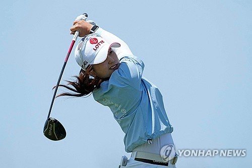 LPGA투어 첫 우승 꿈꾸는 최혜진, 마이어 클래식 2R 공동선두