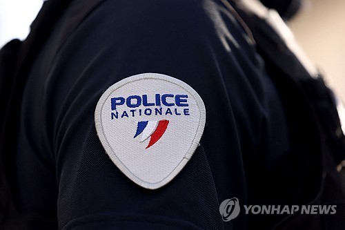 유럽인권재판소 "프랑스, 인종차별 검문에 배상해야"
