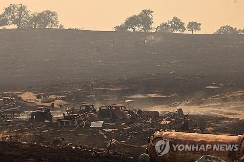 美캘리포니아 폭염속 산불 확산…연초 이어 또 화마 공포