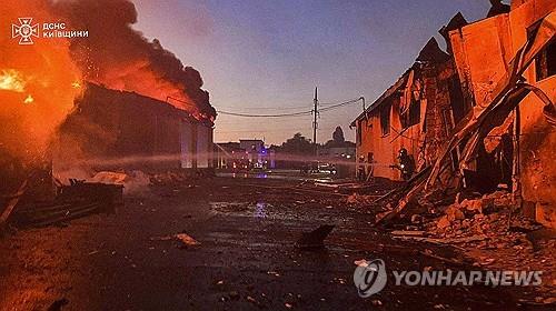 러, 우크라 공습 지속…도네츠크 등지서 5명 사망(종합…