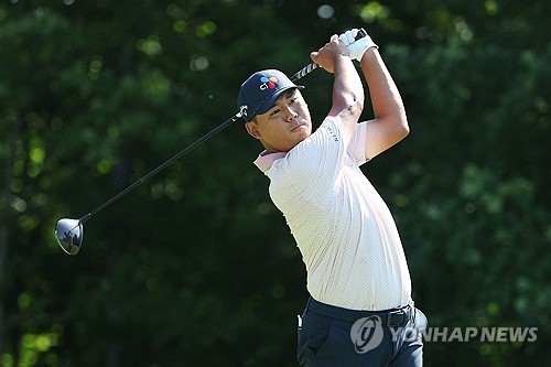 1타 모자라 톱10 무산 김시우…PGA 존디어 클래식 공동 11위(종합)