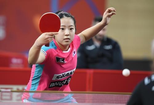 신유빈, WTT 미국 스매시서 복식 파트너 두호이켐 꺾고 32강행
