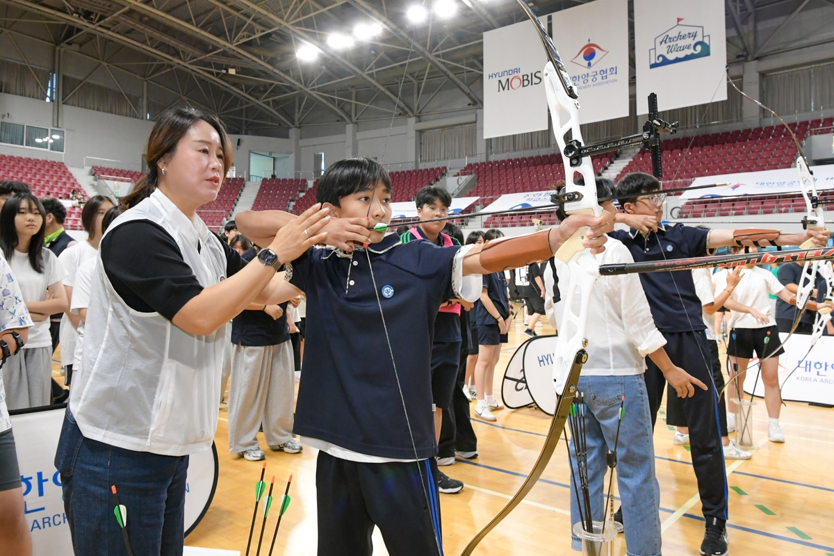 현대모비스, 학교스포츠클럽 양궁대회…"정식 종목 채택 …