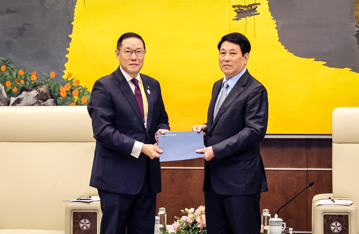 르엉 끄엉 베트남 국가주석과 만난 조현상 HS효성 부회장
