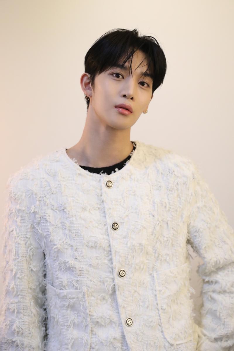 솔로 데뷔한 배진영 무대 향한 갈증에 홀로서기 다짐했죠