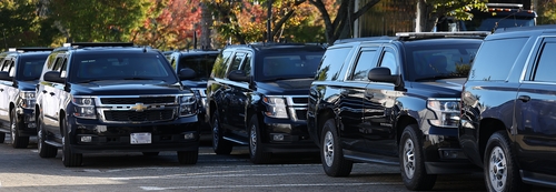 경주 APEC 개최지에 주차된 미국 정부 소속 차량들