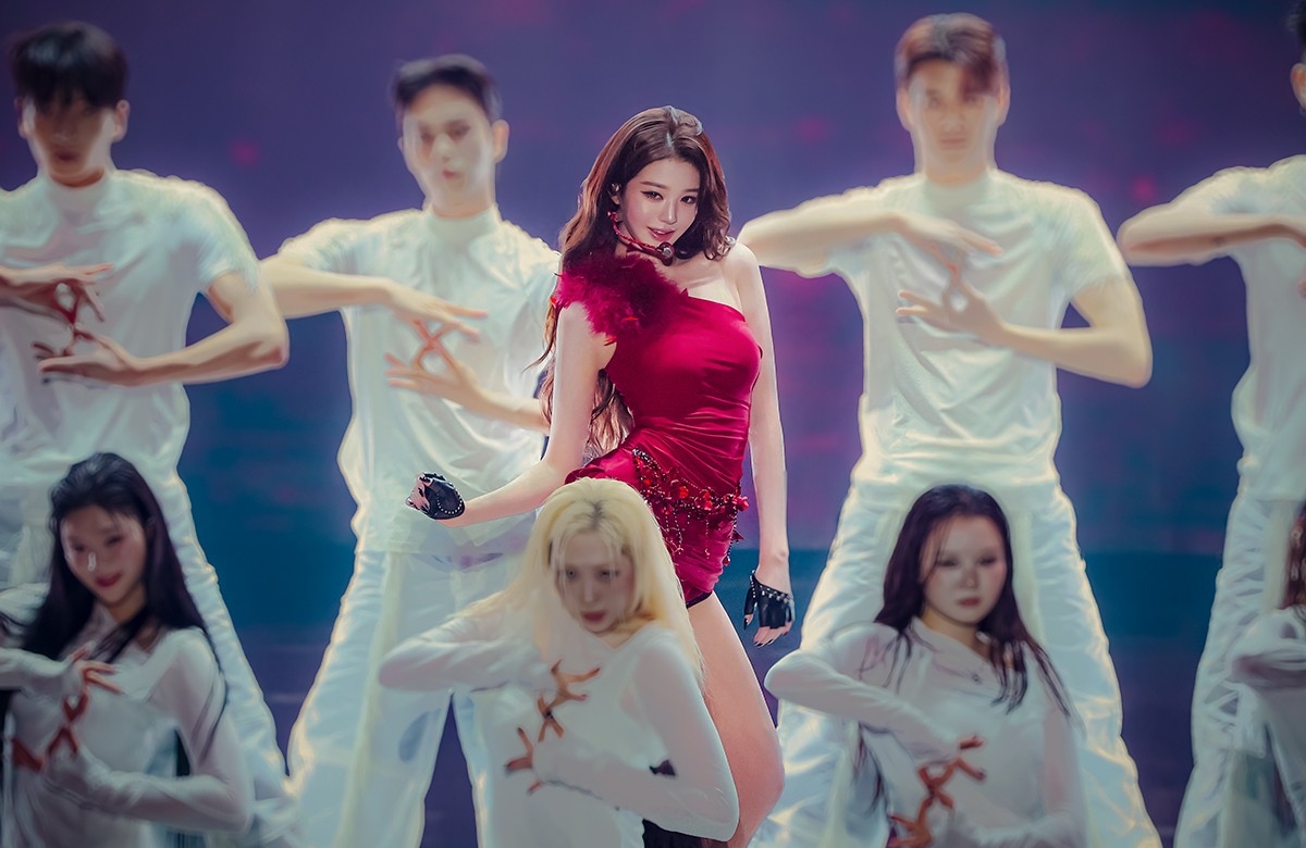 장원영 솔로곡 '8' 무대