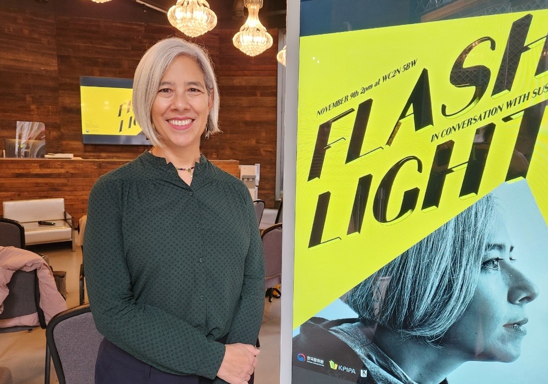 부커상 최종후보 '플래시라이트' 작가 수전 최