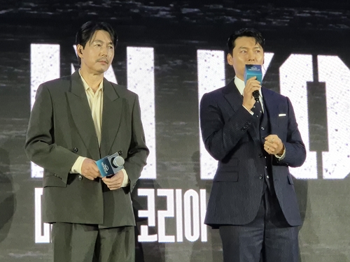 배우 정우성(좌)과 현빈(우)