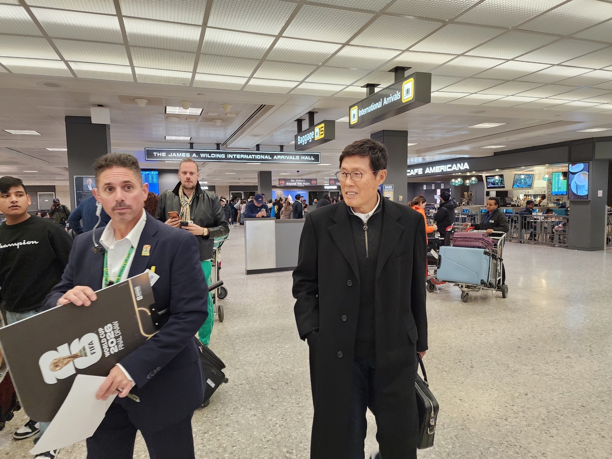 월드컵 조추첨식 참석 초청받아 美입국한 차범근 전 감독