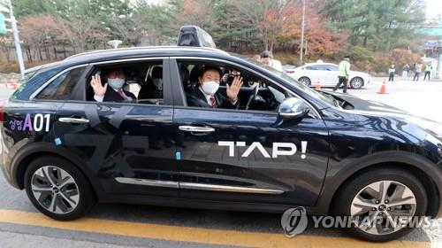 Comienza el servicio de vehículos autónomos comerciales en Seúl