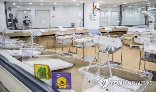 El número de nacimientos en Corea del Sur registra un mínimo en abril y las muertes alcanzan un récord histórico