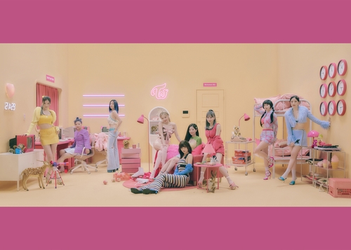 La imagen, proporcionada por JYP Entertainment, muestra al grupo femenino de K-pop TWICE. (Prohibida su reventa y archivo)