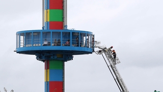 춘천 레고랜드 타워전망대 멈춤 사고…19명 구조