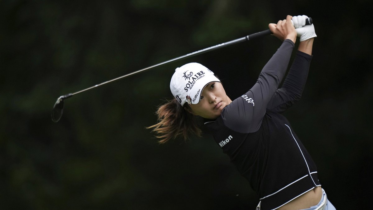 고진영, LPGA 투어 캐나다 대회 2R 공동 3위…선두와 2타 차