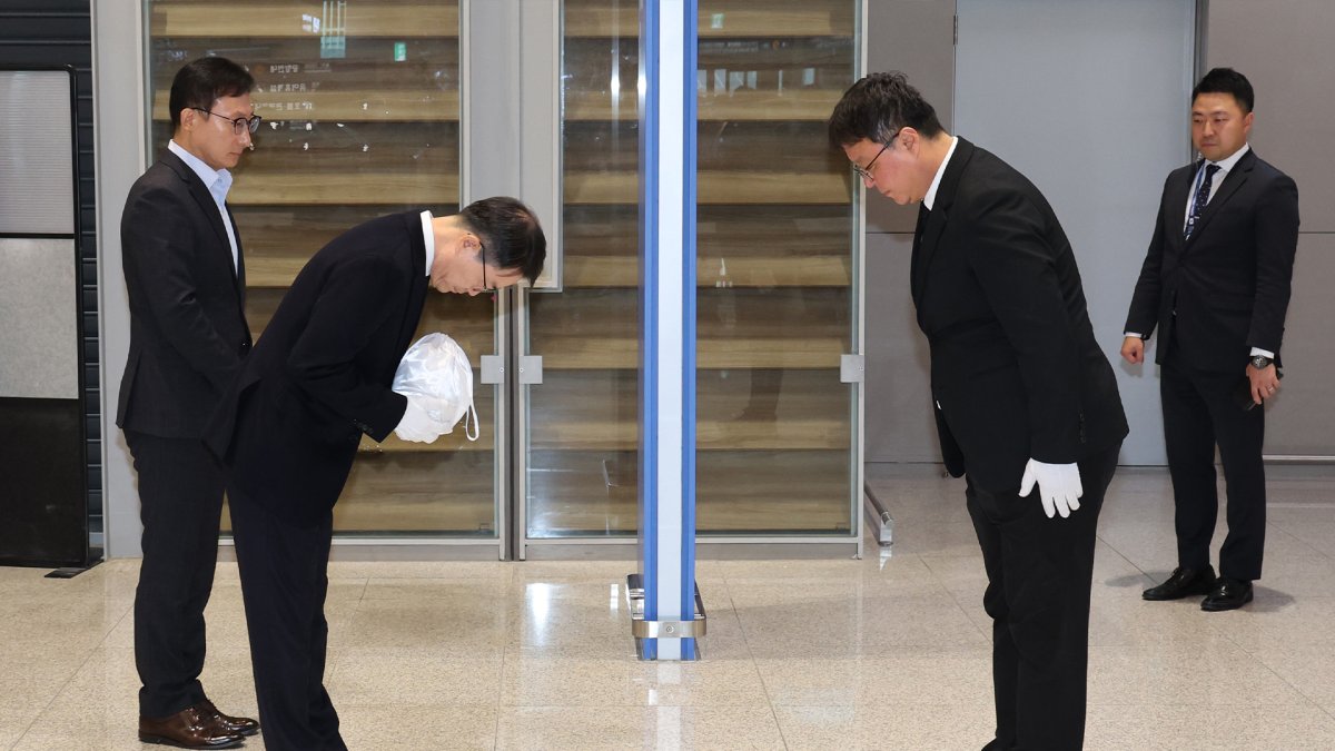 وصول رفات الطالب الكوري الجنوبي ضحية التعذيب حتى الموت في كمبوديا إلى وطنه