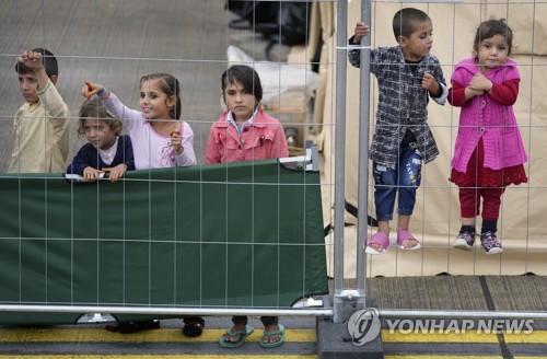 독일 람슈타인 미 공군기지에 체류 중인 아프간 난민 어린이 