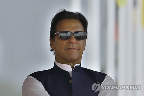 임란 칸 파키스탄 총리