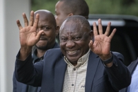 남아공 집권당, 라마포사 대통령 탄핵 반대하기로