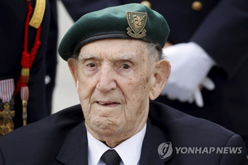'노르망디 상륙' 마지막 佛 생존용사 하늘나라 전우들 품으로