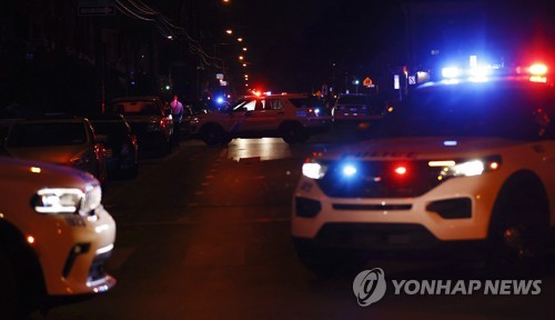 피로 얼룩진 美독립기념일 연휴…잇단 총기난사로 최소10명 사망(종합)