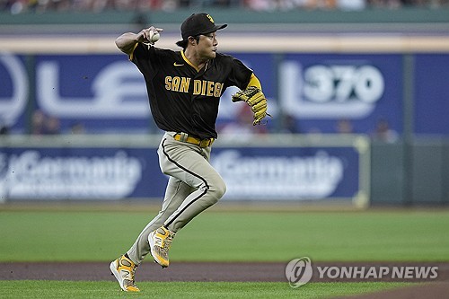 Padres News: Ha-Seong Kim is Putting Together Another Gold-Glove
