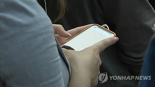 초등학생 40% 성인용 영상 시청, 4년 만에 2배로(종합)