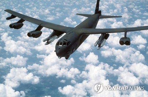 미국, 호주 최북단에 전략폭격기 B-52 배치 추진…中 견제 포석