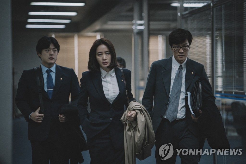 'Default' tops weekend box office with over 1 mln admissions