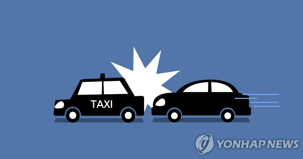 승용차 - 택시 추돌사고 (PG)