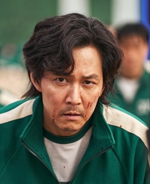 Lee Jung-jae, interprétant Seong Gi-hun dans la série télévisée «Squid Game» et nommé pour le prix du meilleur acteur dans une série télévisée aux SAG Awards (Photo fournie par Netflix. Revente et archivage interdits)