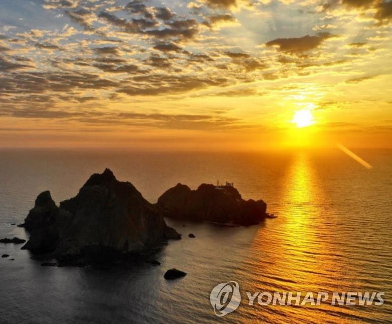 独島（徐ギョン徳＝ソ・ギョンドク＝教授提供）＝（聯合ニュース）≪転載・転用禁止≫