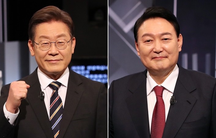 Lee Jae-myung, le candidat du Parti démocrate (à gauche) à la présidence, et Yoon Suk-yeol, le candidat du Parti du pouvoir du peuple à la présidence. 