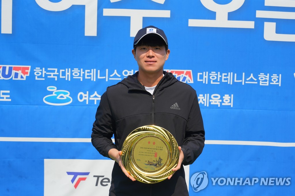 이재문·박은영, 순천오픈 테니스 대회 남녀 단식 우승