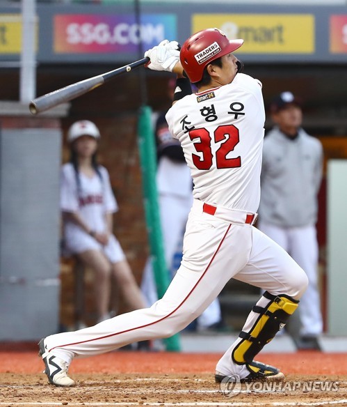 Yonhap Interview) KBO veteran leans on ex-big leaguer father for comfort,  advice