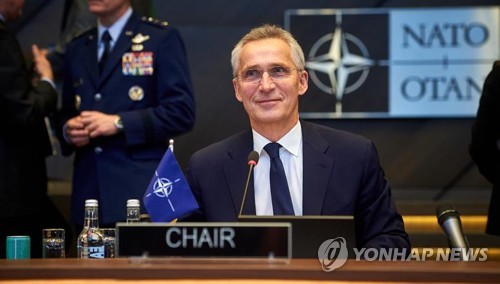 나토 수장 "평화협상 결정, 우크라 몫"…'참모 실언' 진화나서