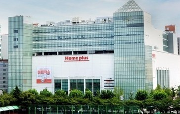 LS증권 "홈플러스 매각 추진, 경쟁 유통업체에 우호적"