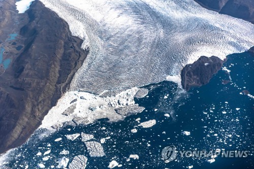 "그린란드 빙상, 역대 9월 중에 가장 많이 녹았다"