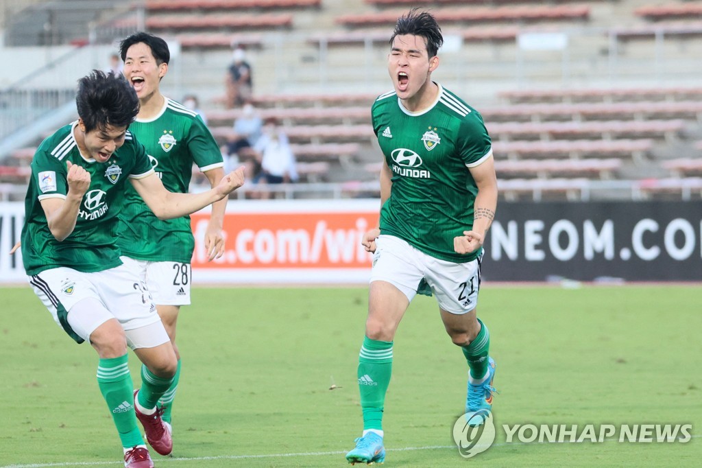 Down but not out, Jeonbuk stay in hunt for K League title with hard-fought  draw