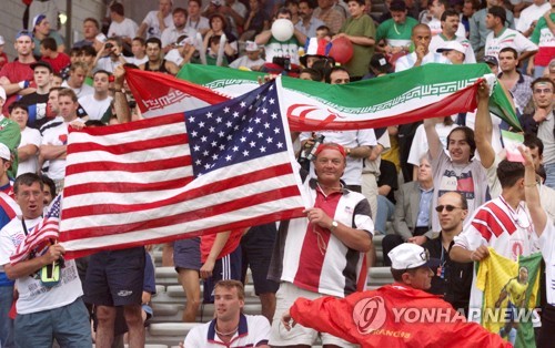 1998년 프랑스 월드컵에서 이란과 미국 축구팬들