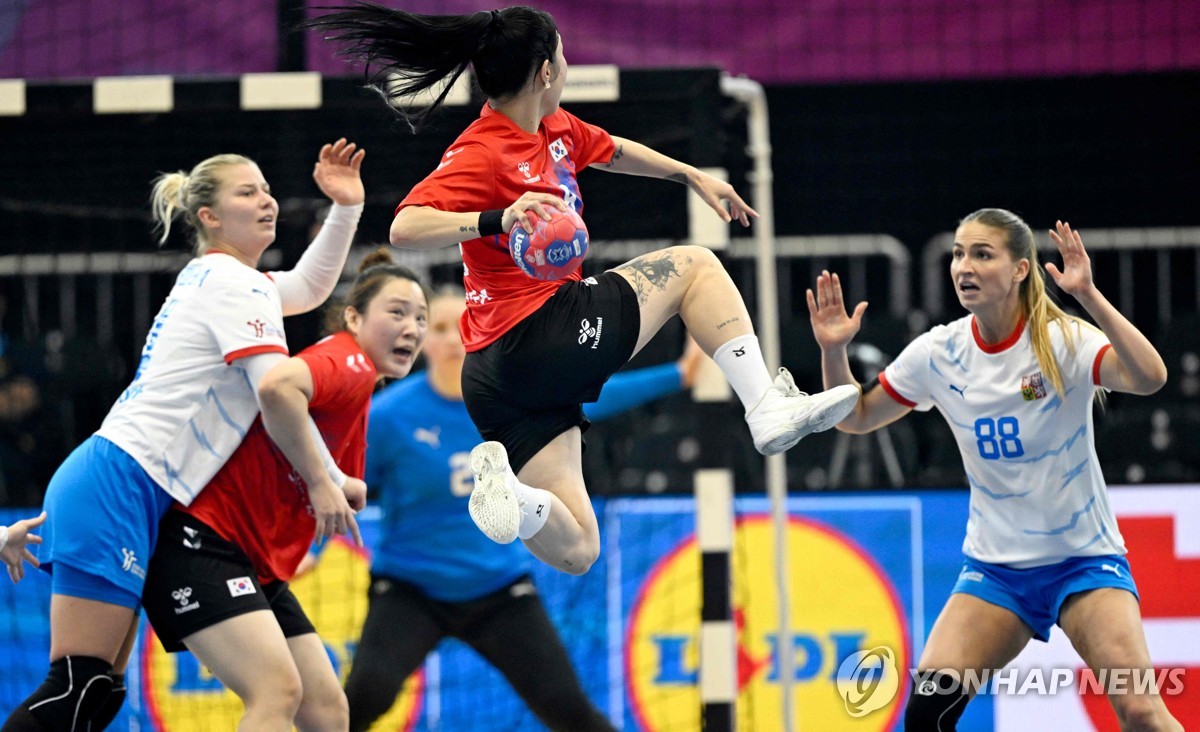 한국, 여자핸드볼 세계선수권 결선리그서 체코에 패배