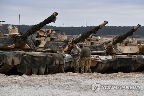 미군, 폴란드서 에이브럼스 탱크 교육
