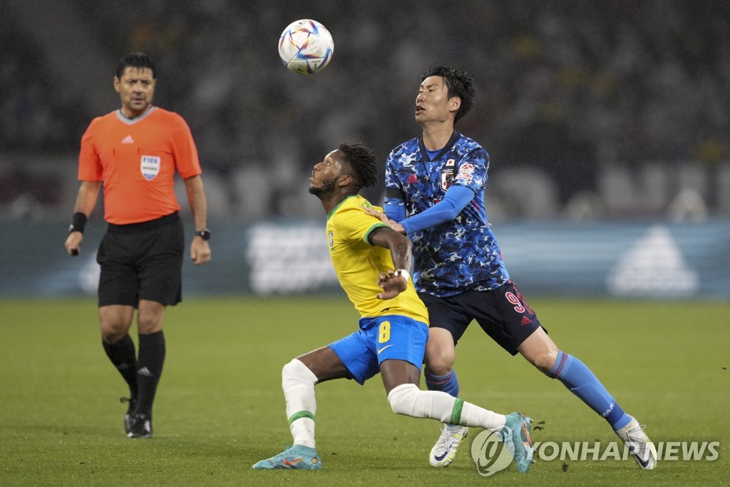 경합 중인 브라질과 일본 선수들