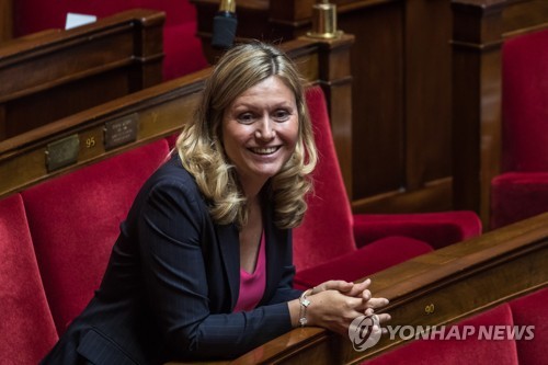 프랑스에서 '정치신인' 첫 여성 하원의장 선출