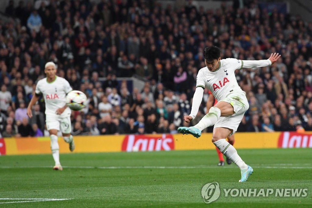In this EPA photo, Son Heung-min of Tottenham Hotspur scores a goal against Eintracht Frankfurt during the teams' Group D match at the UEFA Champions League at Tottenham Hotspur Stadium in London on Oct. 12, 2022. (Yonhap)