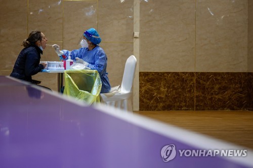 中서도 코로나19 변이 EG.5 우세종으로…"위험성은 크지 않아"