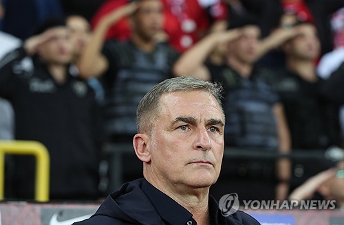 독일 이어 튀르키예 축구대표팀 감독 경질…일본에 지면 잘린다