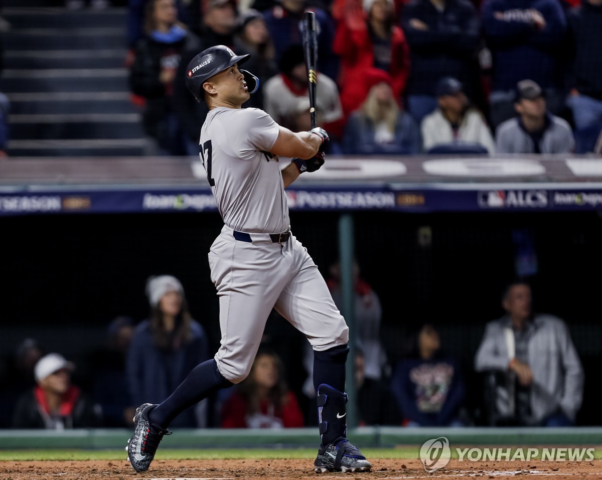 MLB 양키스, ALCS 4차전 신승…15년 만의 월드시리즈 눈앞(종합)